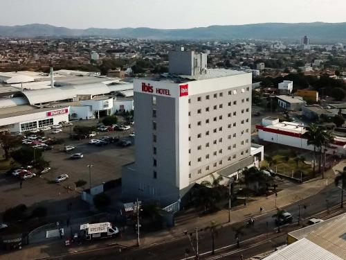 ibis Montes Claros Shopping