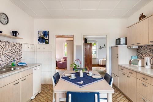 Ferienwohnung Für 6 Personen 90 M² (Ferienwohnung Fur 6 Personen 90 M²) in Neu Redlin