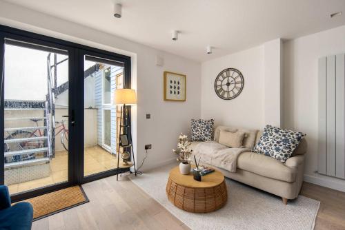 1 Min Walk to Euston Station Modern Apartment - image 5