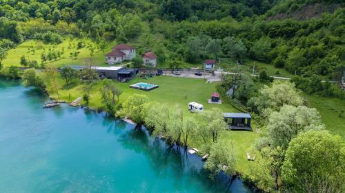 Viesnīcas āriene, Una Meryland Rooms & Bungalow in Orašac