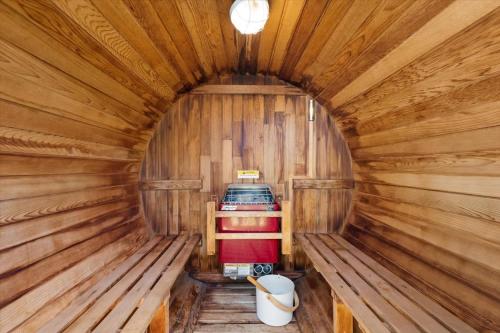 Ocean-View Haven w Sauna Hot Tub & Fire Pit in Gualala (CA)