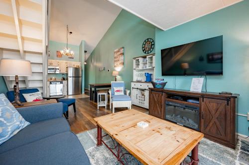 710H Studio Loft One Bath in Oakland, USA