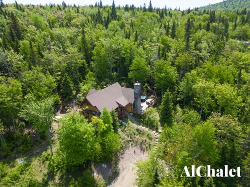 Villa Alpine - Alpin en Foret - Spa in Petite-Riviere-Saint-Francois (QC)