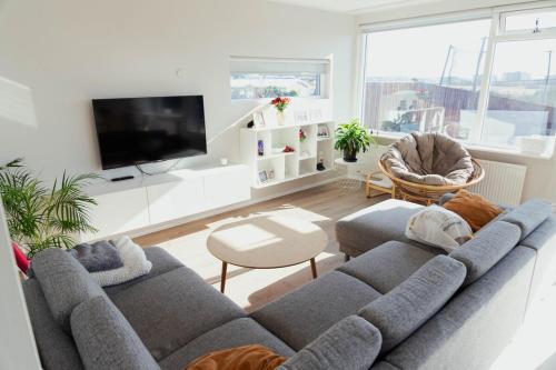 Spacious 3BR Apartment near Reykjavik and Sky Lagoon – khách sạn tại Lindir / Sel