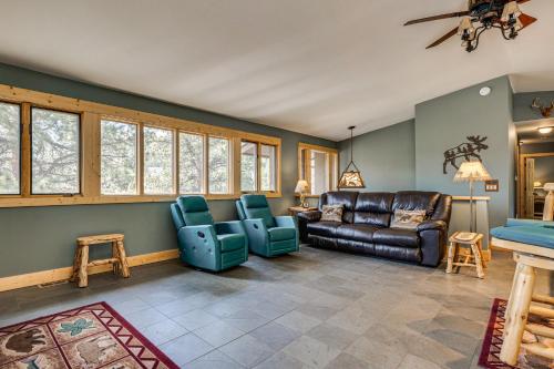 Estes Park Home w/ AC - 1/2 Mi to Lake & Downtown!, Estes Park