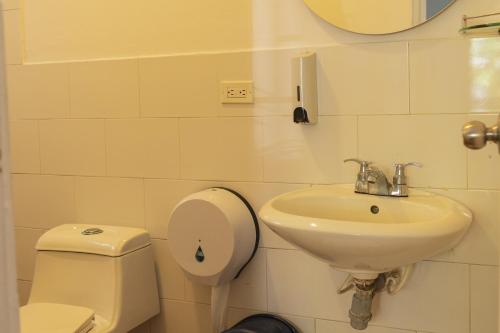 2 bedrooms, 4 beds