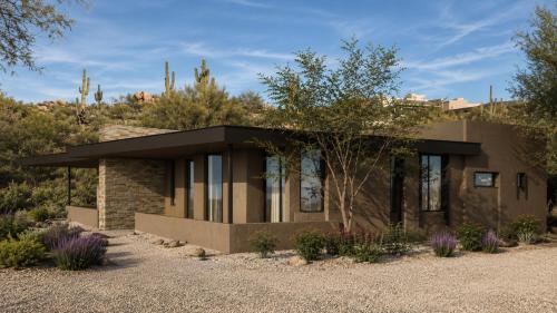Scottsdale Golf Retreat at Troon North - image 4