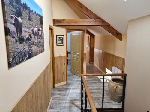 Istaba viesiem, Grande maison de village entiérement rénovée (Grande maison de village entierement renovee) in Ispagnac