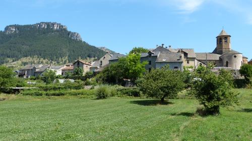 Apkārtne, Grande maison de village entiérement rénovée (Grande maison de village entierement renovee) in Ispagnac