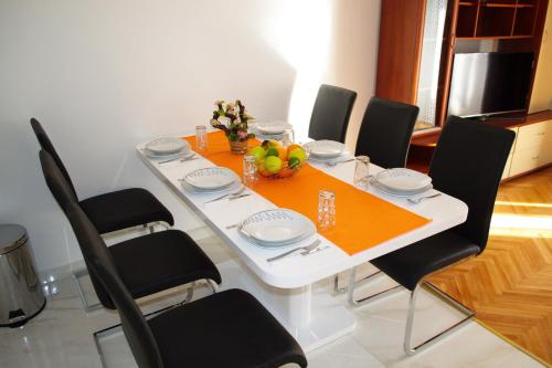 Apartment Jakov - main image