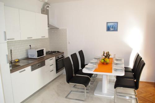  Apartment Jakov, Pension in Zadar