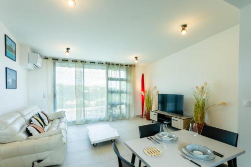 ห้องส่วนกลางสำหรับนั่งเล่น/ดูทีวี, Atea Pearl Diadème View Terrace & Parking (Atea Pearl Diademe View Terrace & Parking) in ตาฮิติ