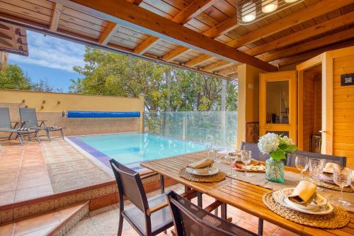 4BR Wellness Villa- Pool, Sauna, Gym