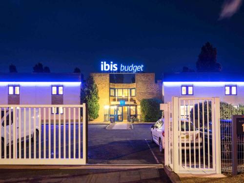 ibis budget Châtellerault Nord Hotel de charme Saint-Sauveur