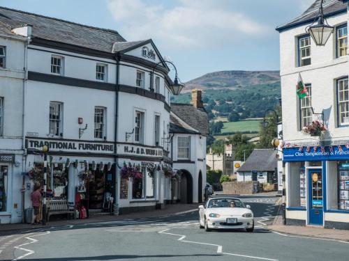 Iekārtas, 1 Bed in Crickhowell oc-bn079 in Llangynidr