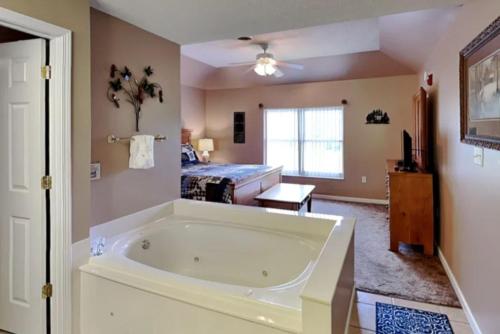 WP652 Sweet Serenity in Pigeon Forge, USA