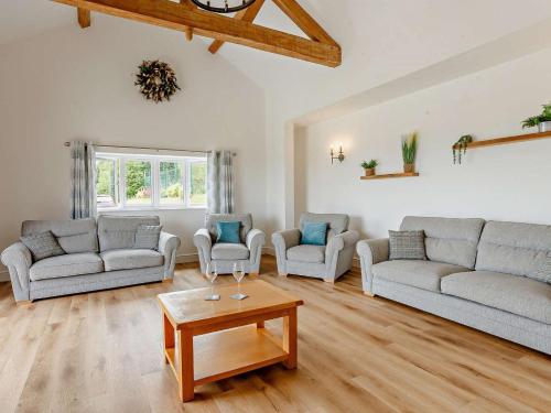 Seadmed, 4 Bed in Chard oc-83501 in Higher Wambrook