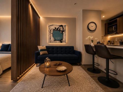Prime Building Luxury Loft by Estoril 100
