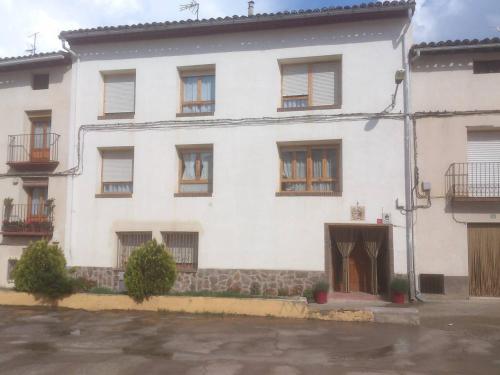 4 bedrooms, 8 beds