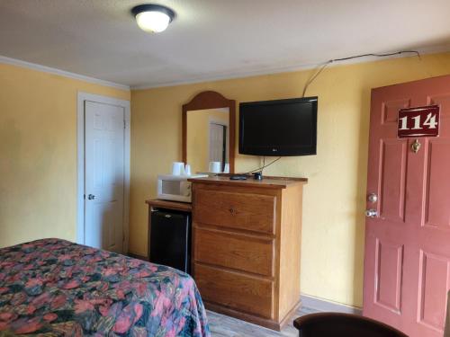 1 queen bed