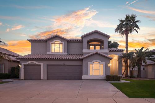 Bejárat, White House in Chandler (Arizona)