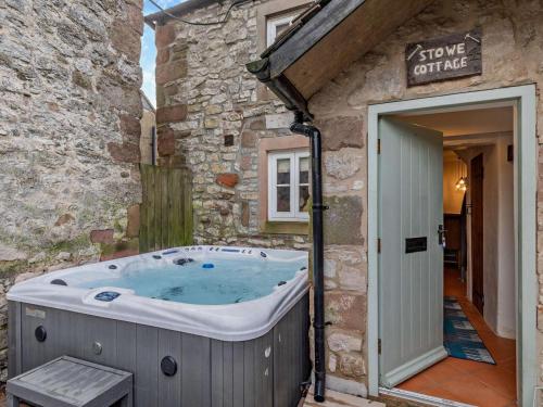 Iekārtas, 1 Bed in Matlock oc-75400 in Middleton (Derbyshire)