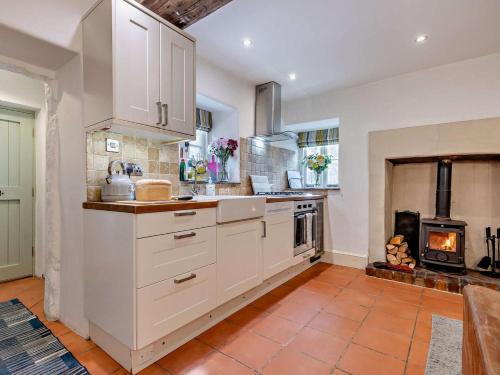 Iekārtas, 1 Bed in Matlock oc-75400 in Middleton (Derbyshire)