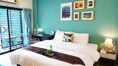 room detail thumbnail 0