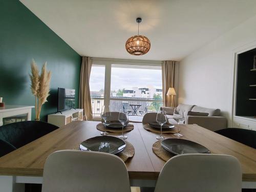 Suite Ô Mayeuc - 6 personnes - Parking & Terrasse - Hyper centre Rennes - Second Lodge