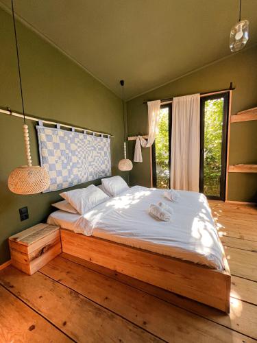 1 queen bed