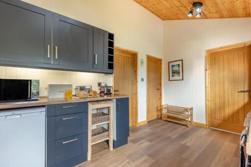 Vybavení, 2 Bed in Ashwater oc-t29739 in Ashwater