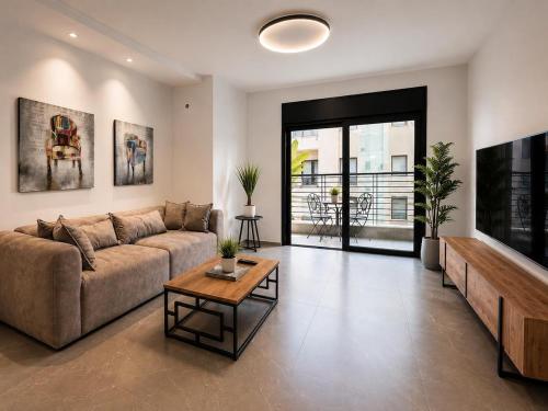 Sea La Vie Suites 3 BR – khách sạn tại Eilat
