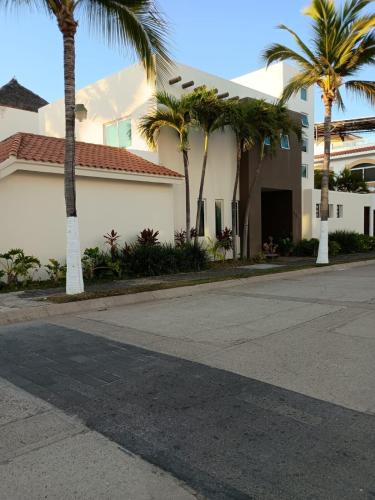Cerritos Resort