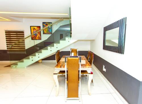 Donksam Residence in Ida Legon