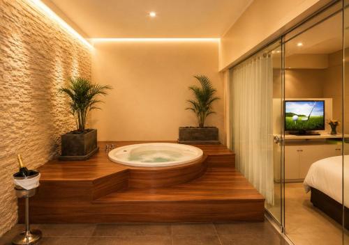 Sol de Oro Hotel & Suites in ليما