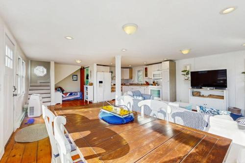 A Chatham Pearl on Oyster River - image 4