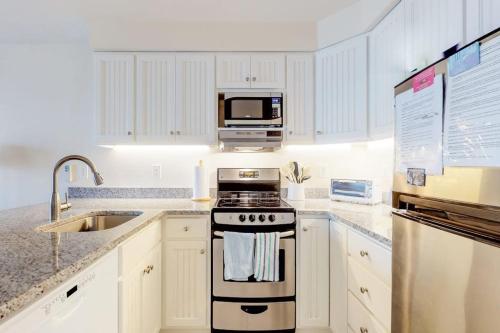 Bayside Beauty - image 13