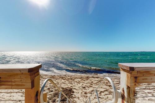 Bayside Beauty - image 34