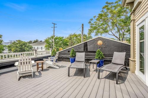 Lake View Getaway - image 14
