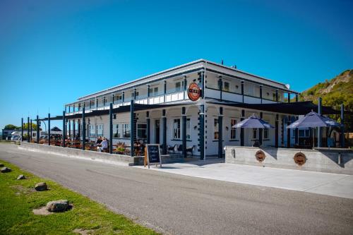 Exterior view, The Pier Hotel in Kaikoura