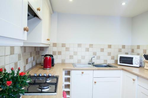 Facilities, Fig Cottage, near Bradford on Avon and Bath in Holt (Wiltshire)