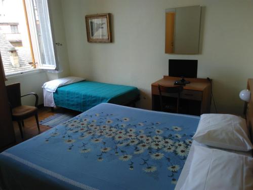 Triple Room image 5