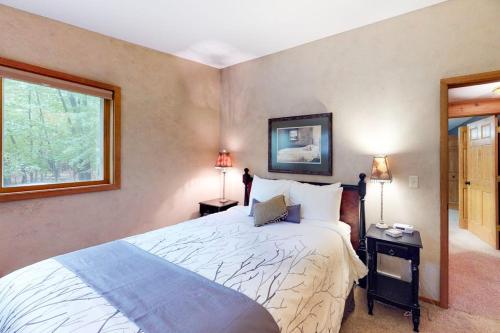 Chanticleer Inn: Hudson House - image 35