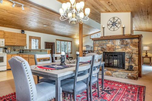 Vance Bay Getaway in Manitowish Waters, USA