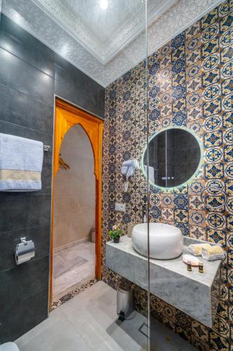 Riad Nadalinn - image 3