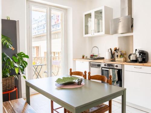 Appartement rénové Vieux-Port avec terrasse