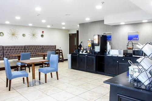 Best Western Toledo South Maumee - image 33