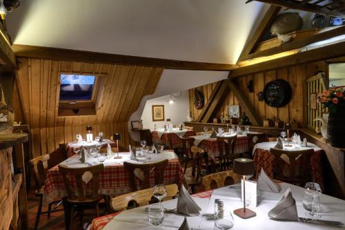 餐廳, Beautiful F3 apartment near Strasbourg EuropaPark Rulantica in 布爾甘