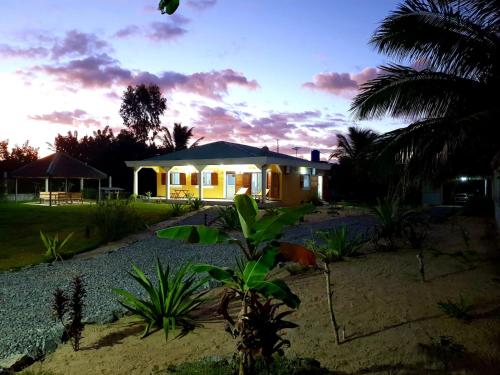 . Le tournesol Belle villa