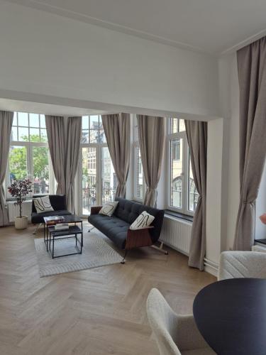 Modern Studio & Apartment Roermond in روموند